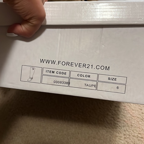 Taupe F21 tall boots - Picture 4 of 6